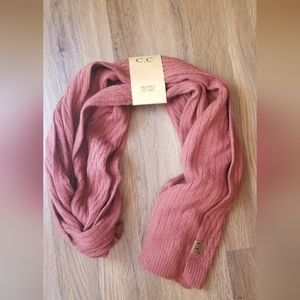 NWT scarf in color Brick